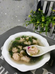 虾丸紫菜汤
