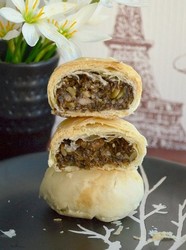 梅干菜酥皮月饼