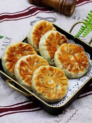 猪肉白菜豆干馅饼