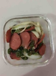 红肠白菜