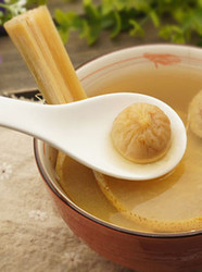 白茅根竹蔗葛根糖水