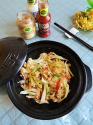 酸辣花菜鸡肉煲