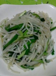 豆芽炒韭菜