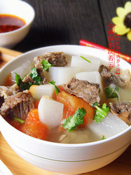 番茄牛肉炖萝卜汤