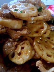 藕片焖肉