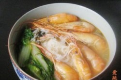 青菜鲜虾米线