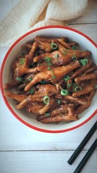 浓香烧鸡爪