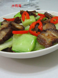 大块白菜炒腊肉