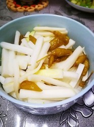 酸辣萝卜条