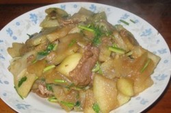 冬瓜肉炒香菜