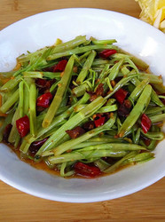 香菇酱炒空心菜