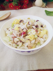 藕丁榨菜炒饭