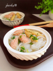 鱼丸虾饺汤河粉