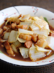 五花肉炖白菜