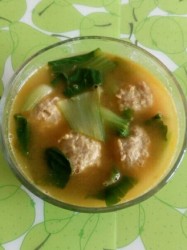 咖喱油菜丸子汤