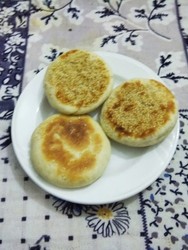 发面五香芝麻饼
