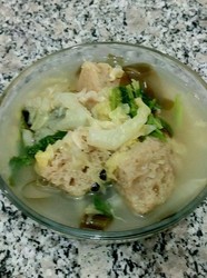 烤麸白菜海带汤