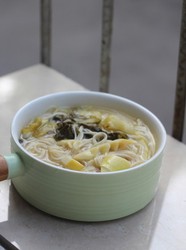 刘家菜笋丝烧面条