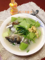 芥菜鱼头汤
