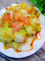 包菜炒腊肉