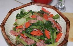 生菜红萝卜炒午餐肉
