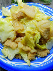 包菜炒肉