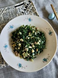 笋丁咸肉炒荠菜