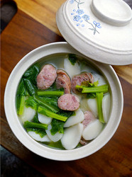 香肠春菜汤饭