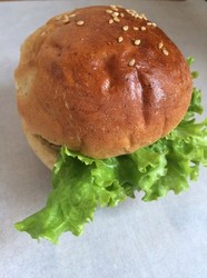 全麦汉堡包