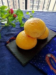 白芝麻餐包