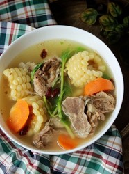美味排骨汤
