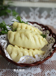 荠菜猪肉秋叶包