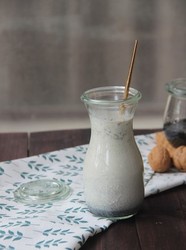 黑芝麻核桃牛奶