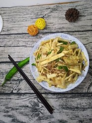 肉沫炒竹笋