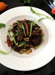 素烹鳝丝