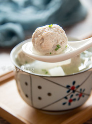 白萝卜肉丸汤