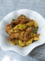 土豆焖小鸡腿