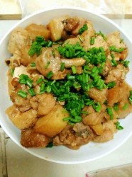 鸡肉炖土豆、豆腐