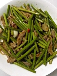 生炒蒜苔肉
