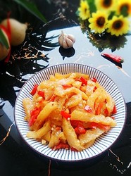 红辣椒炒炸猪皮