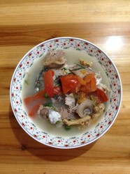 酸梅鲫鱼汤