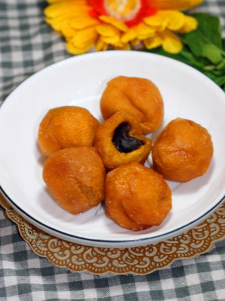 油炸南瓜豆沙圆子