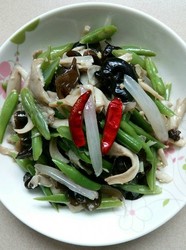 平菇木耳拌豆角