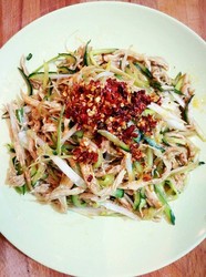 凉拌鸡丝（碧波白帆）
