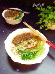 卤牛肉面