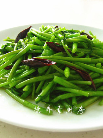 素炒藜蒿