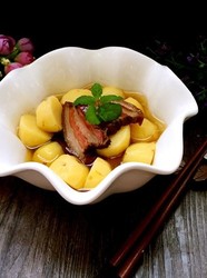 土豆炖腊肉