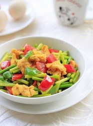 西红柿蒜薹炒鸡蛋