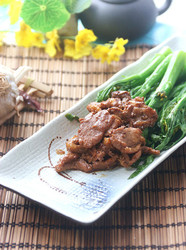 菜心生炒鸭胸肉