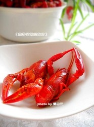 蒜香紫苏焖大虾